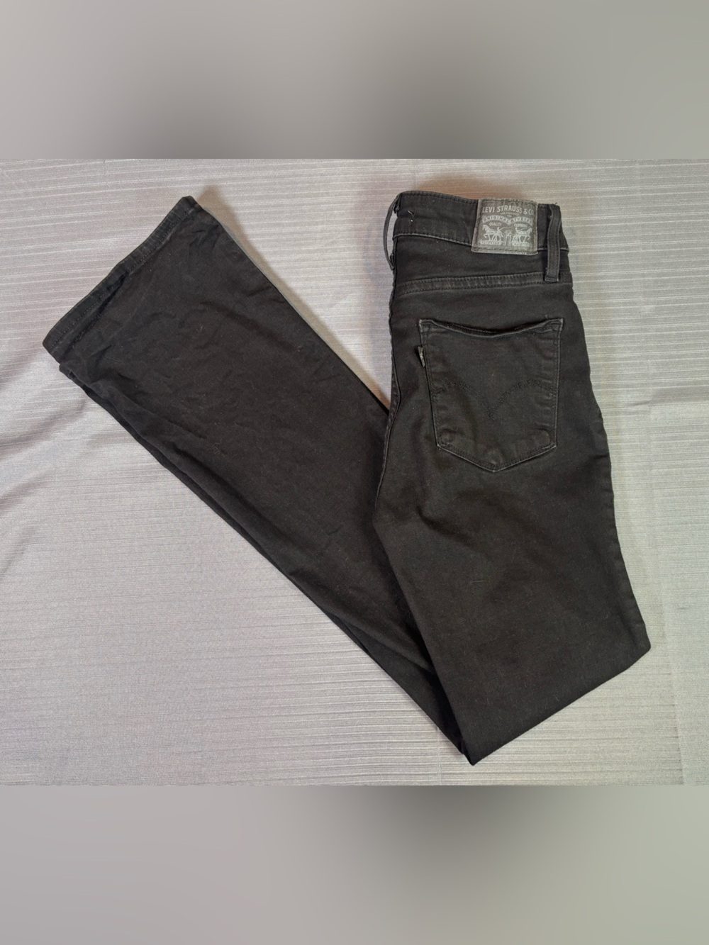 Levi’s 725 High Rise Bootcut Jeans Women’s W27 
Black Stretch Denim Boot Cut
